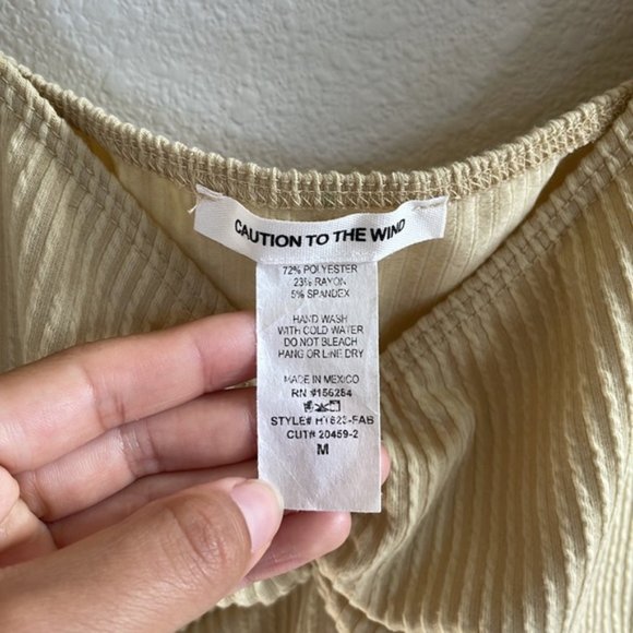 Caution to the Wind Pastel Yellow Top - Picture 4 of 5